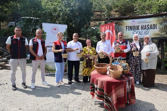Erenler’de Fındık Hasadı Şenliği’nde Üreticilerle Buluşuldu
