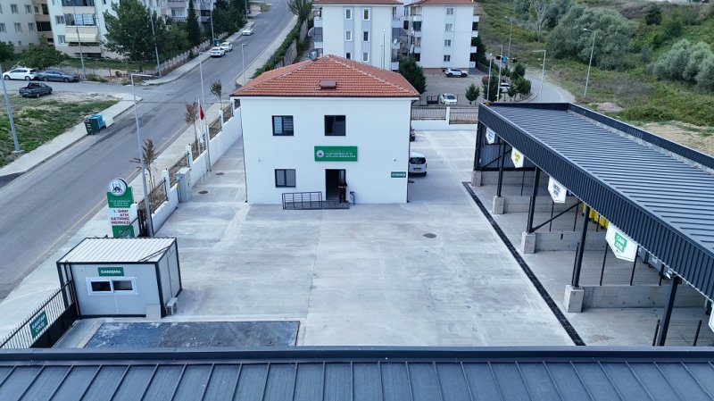 Adapazarı’nda 1. Sınıf Atık Getirme Merkezi Hizmete Açıldı