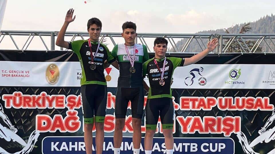 Büyükşehir Sporcuları Üç Branşta Derece Aldı