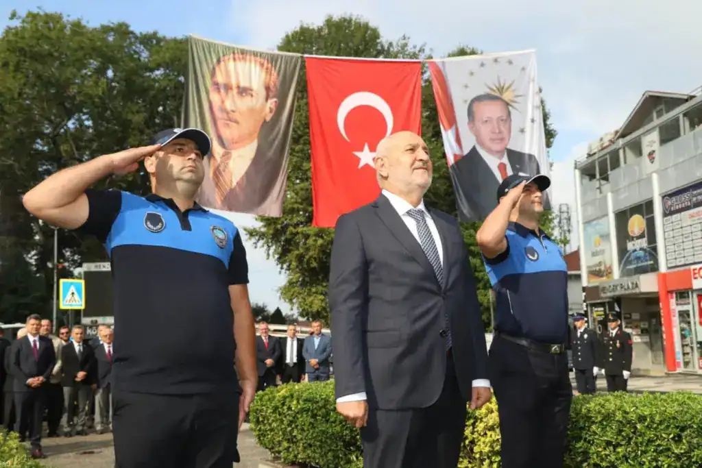 Hendek’te 30 Ağustos Zafer Bayramı Törenle Kutlandı