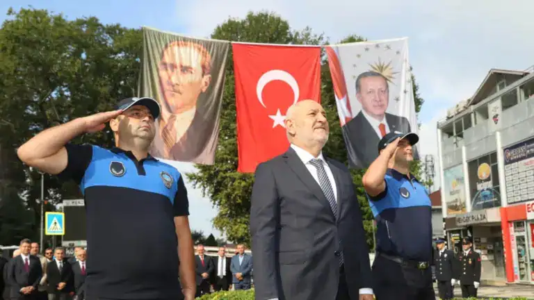 Hendek’te 30 Ağustos Zafer Bayramı Törenle Kutlandı