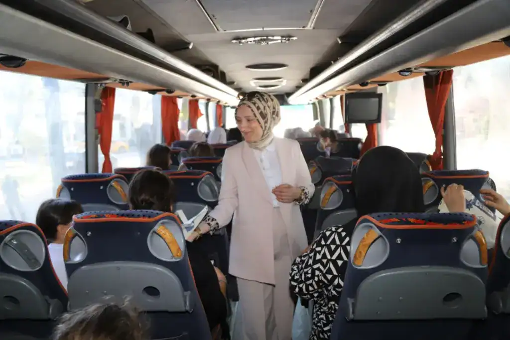 Hendek’te 5 Bin Kadın Denizle Buluştu