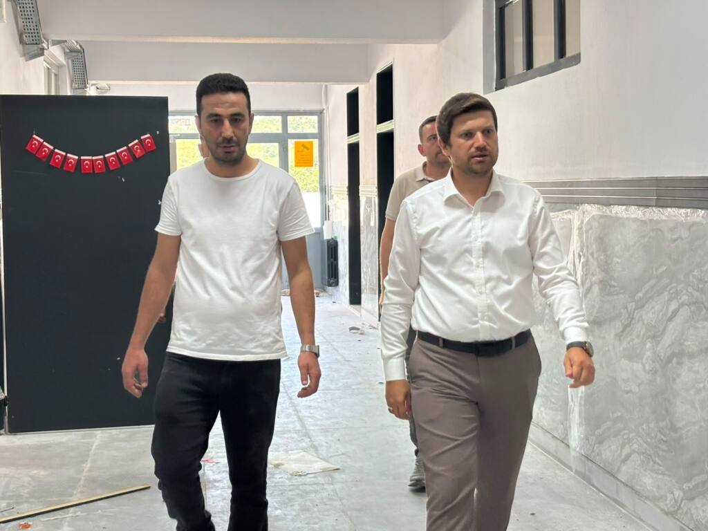 Karapınar İlk ve Ortaokulunda Yeni Dönem Hazırlıkları İncelendi