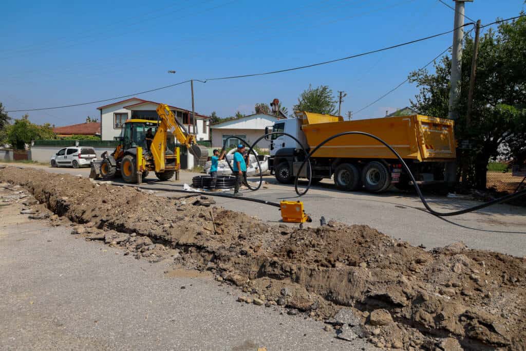 Karapürçek Meşepınarı’nda içme suyu hattı yenileniyor