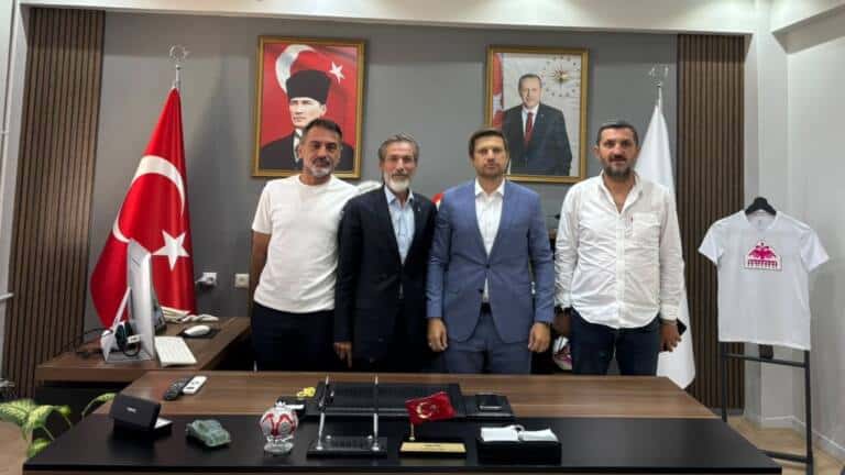 Karasu Esnaf ve Sanatkârlar Odasından Milli Eğitim Müdürlüğüne Ziyaret