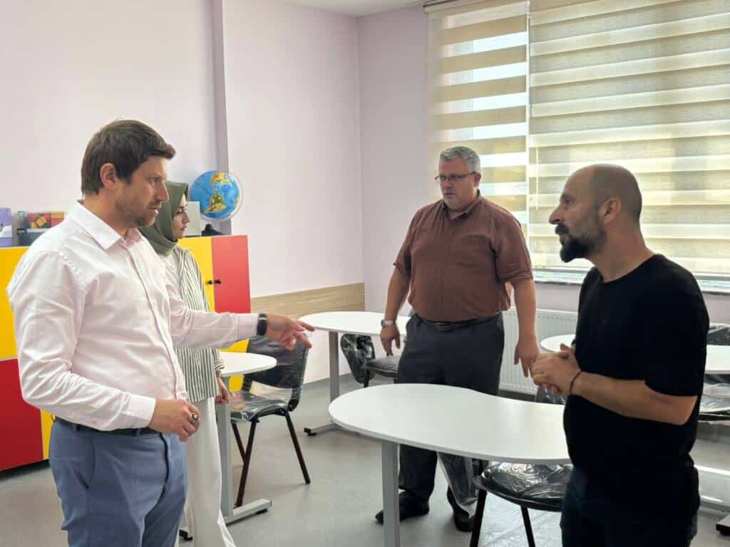 Karasu’da Özel Eğitimde Yeni Hizmet Kapısı Açıldı