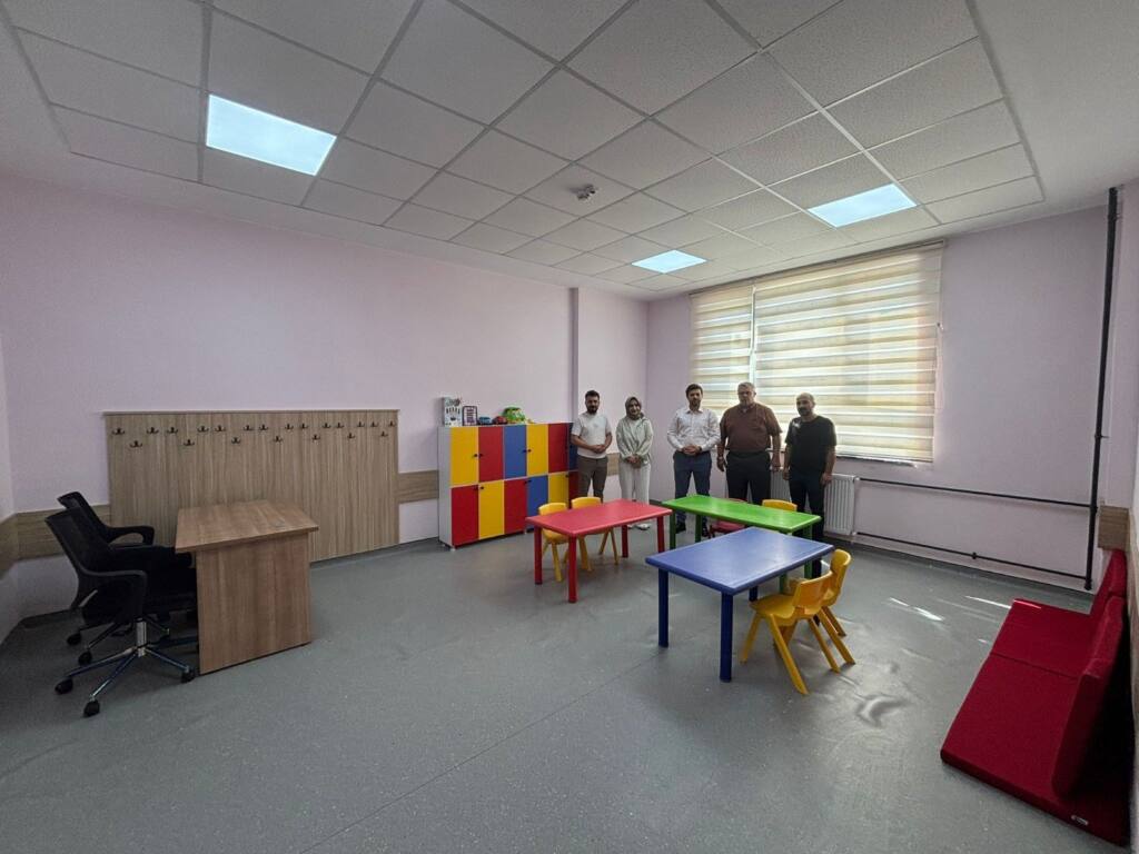 Karasu’da Özel Eğitimde Yeni Hizmet Kapısı Açıldı