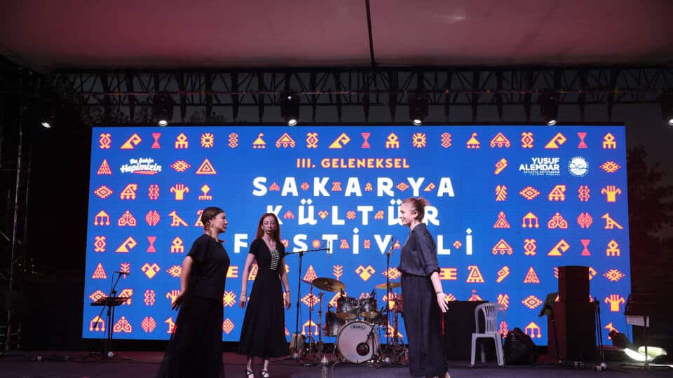 Millet Bahçesi’nde 3. Sakarya Kültür Festivali tamamlandı