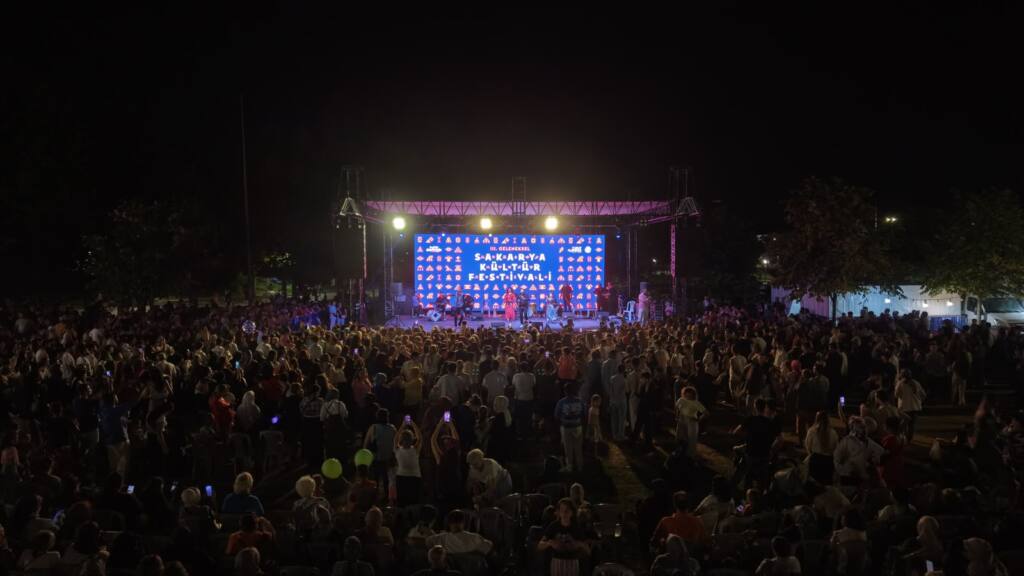 Sakarya Kültür Festivali Millet Bahçesi’nde Final Yaptı