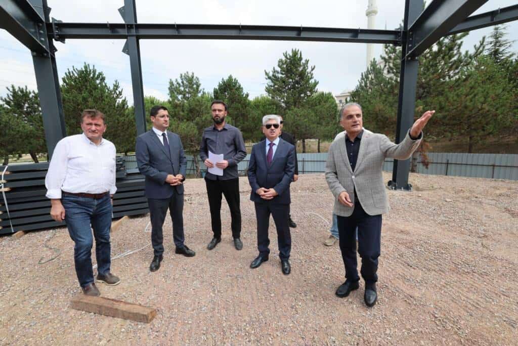 Sakarya Üniversitesi’nde Kalem Kitap Kahve Evi İnşaatı Devam Ediyor