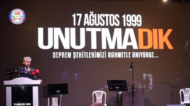 Sakarya’da 17 Ağustos Deprem Şehitleri Anıldı