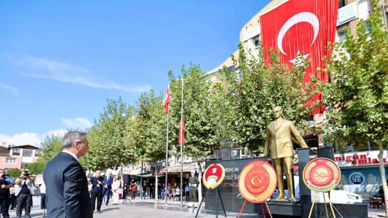 Sakarya’da 30 Ağustos Zafer Bayramı Coşkuyla Kutlandı