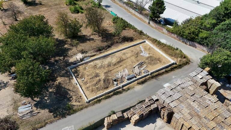 Sakarya’da Mahallelere Mini Futbol Sahası Kuruluyor