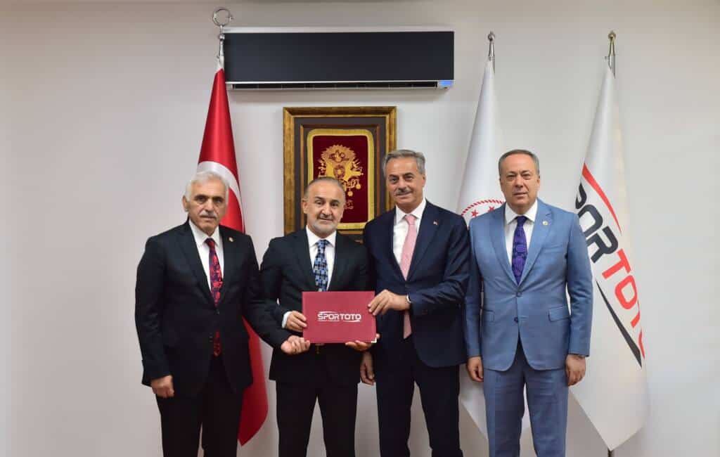 Sakarya’da Spor Tesisleri İçin Yeni Protokol İmzalandı