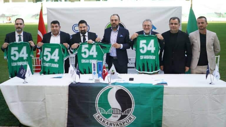 Sakaryaspor Taraftarlarına Özel Sigorta Projesi Hayata Geçirildi