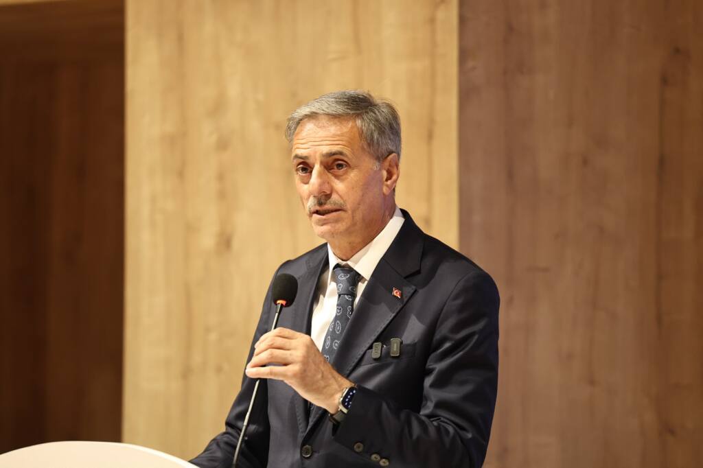 Sakarya’ya Ulaşılabilir Yeşil Koridor ve Raylı Sistem Geliyor