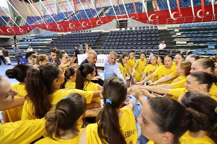 Serdivan Kadın Voleybol Takımının Rakipleri Açıklandı