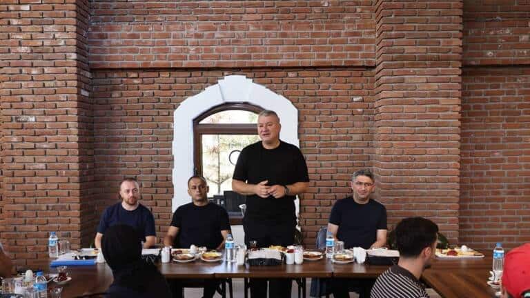 Serdivan’da Gençlik Projesi Kahvaltı Programı Düzenlendi