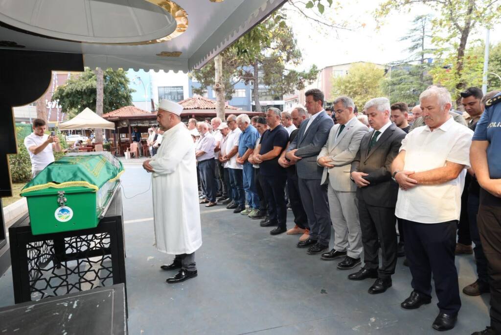 Vali Doğan Kızılelma Millet Bahçesi’nde İncelemelerde Bulundu