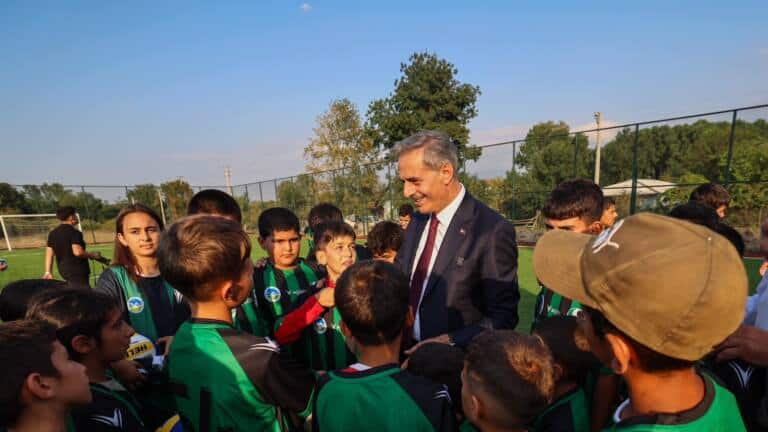 Yazılıgürgen’de yeni spor sahaları çocuklarla buluştu