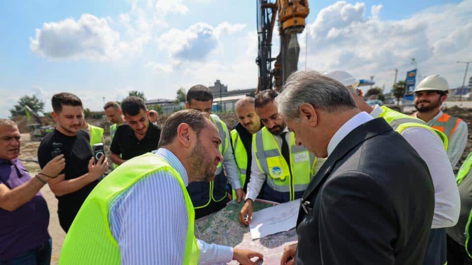 Yazlık Katlı Kavşak’ta Kuzey Köprüsü Yarımlandı