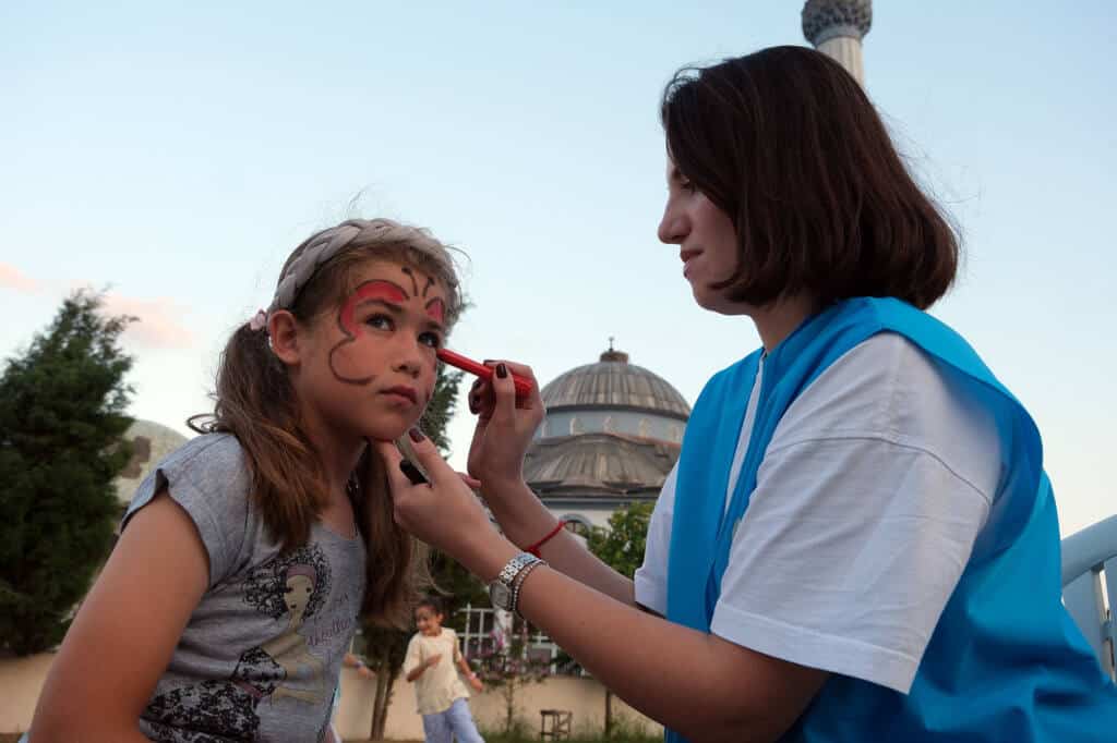 Yeniköy’de Çocuklara Eğlenceli Mahalle Etkinliği