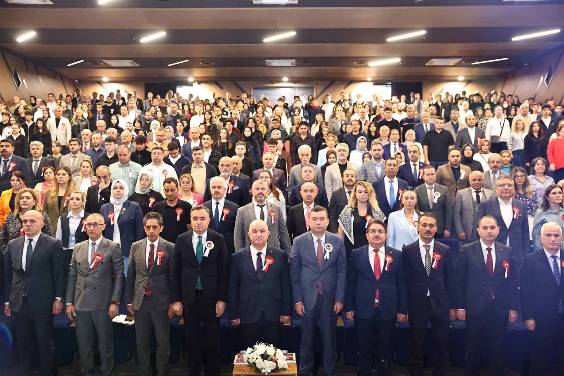 15 Temmuz Programı Şehit Erol Olçok Lisesi’nde Yapıldı