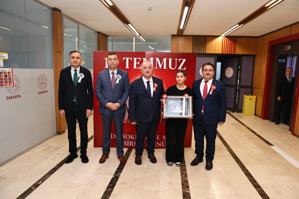15 Temmuz Programı Şehit Erol Olçok Lisesi’nde Yapıldı