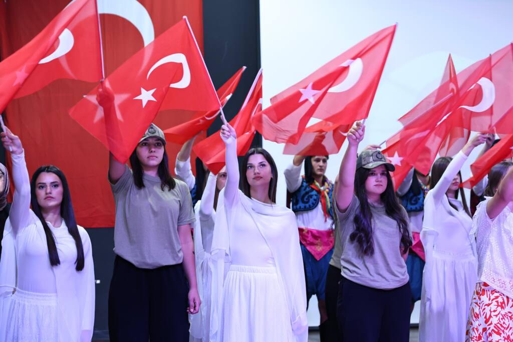 15 Temmuz Programı Şehit Erol Olçok Lisesi’nde Yapıldı