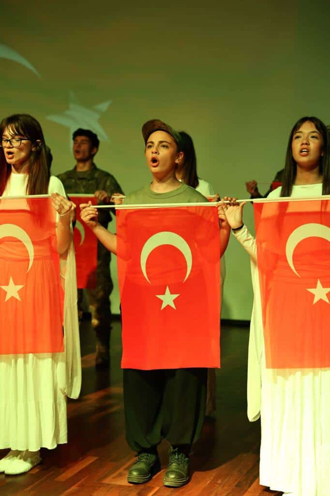 15 Temmuz Programı Şehit Erol Olçok Lisesi’nde Yapıldı