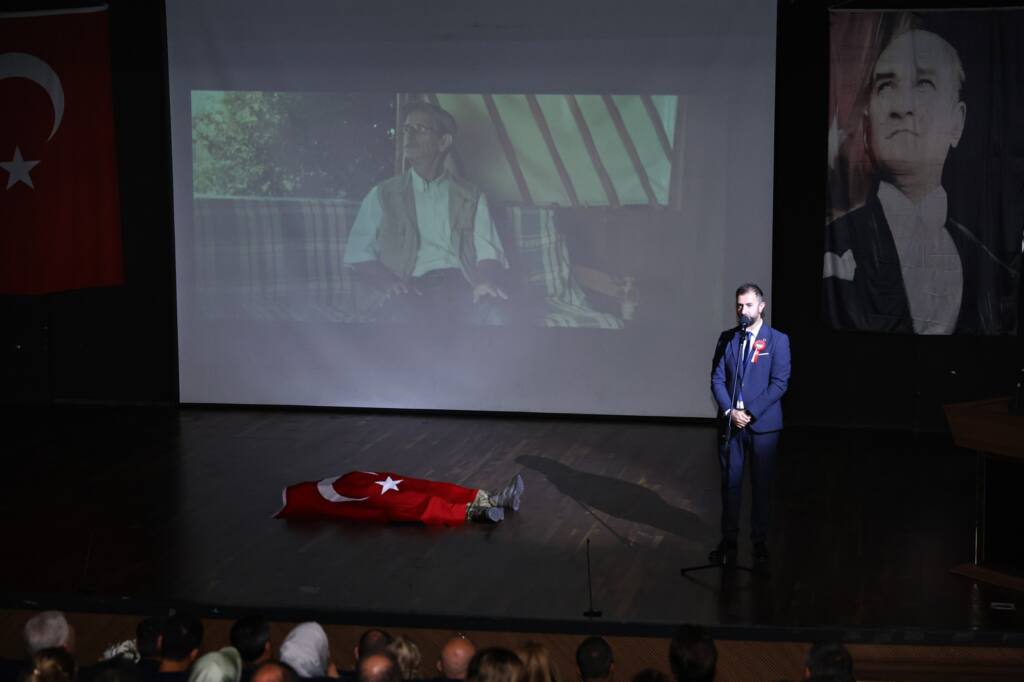 15 Temmuz Programı Şehit Erol Olçok Lisesi’nde Yapıldı