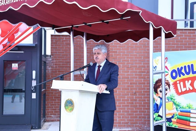 İlköğretim Haftası Kutlama Programı Yunus Emre İlkokulunda Coşkuyla Gerçekleştirildi