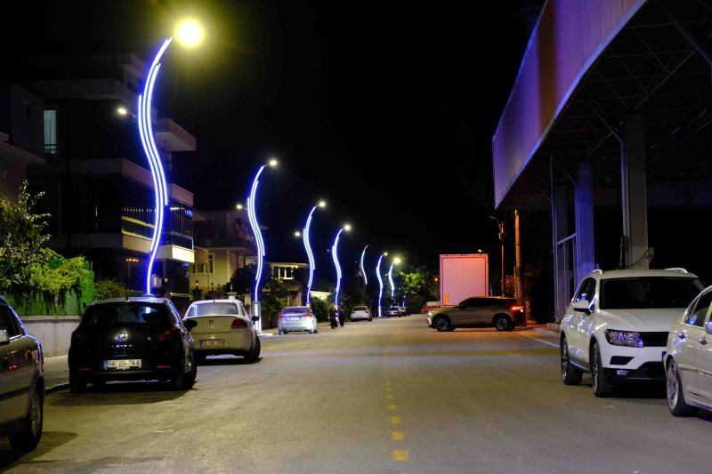 Adapazarı’nda 32 Sokak Altyapı ve Üstyapıyla Yenilendi