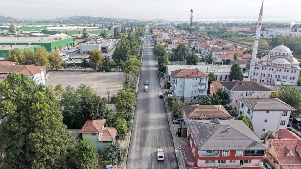 Arifiye Atatürk Caddesi’nde Büyük Asfalt Çalışması