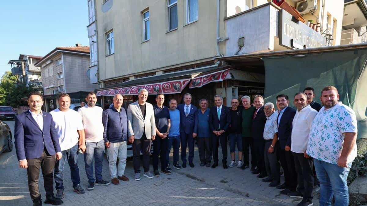 “Arifiye Atatürk Caddesi’ni baştan aşağı yeniliyoruz”