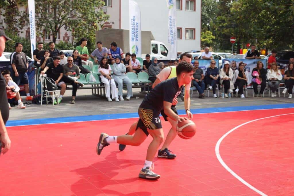 Aziz Duran Parkı’nda 3×3 Sokak Basketbolu Turnuvası Düzenlendi