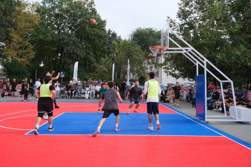 Aziz Duran Parkı’nda 3×3 Sokak Basketbolu Turnuvası Düzenlendi