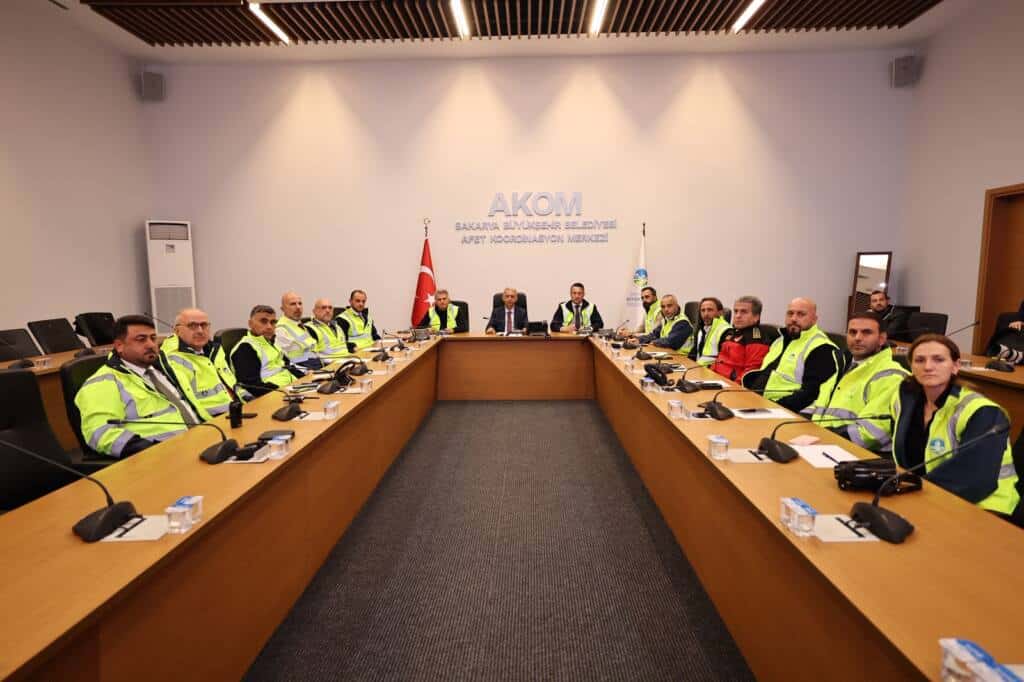Büyükşehir Kuvvetli Sağanak İçin Acil Toplandı