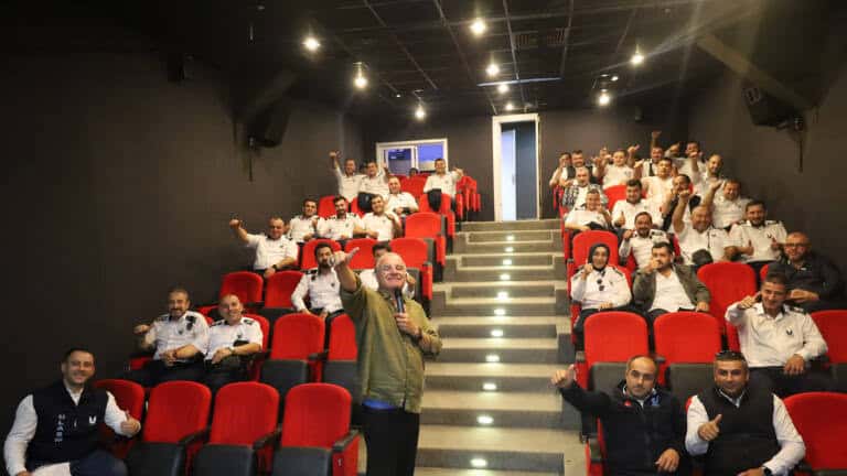 Büyükşehir’den otobüs şoförlerine iletişim ve sorumluluk eğitimi