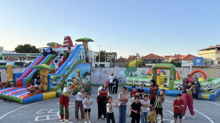 Büyükşehir’le Sakarya’da yaz bir başka güzel geçti