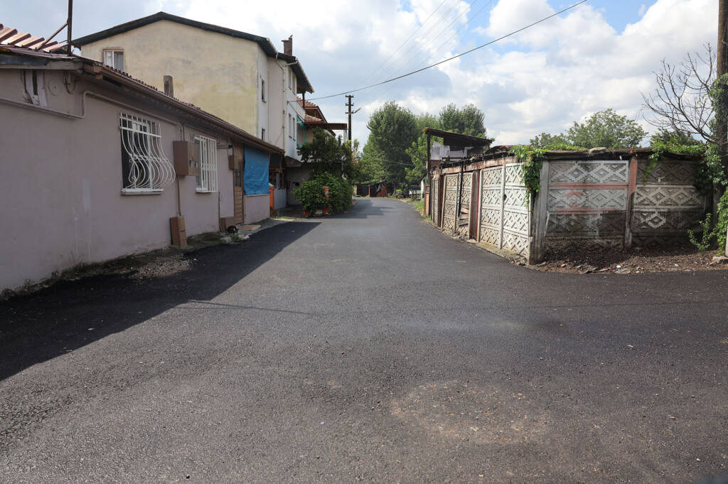 Erenler’de 19 Sokakta Altyapı ve Asfalt Çalışması Tamamlandı