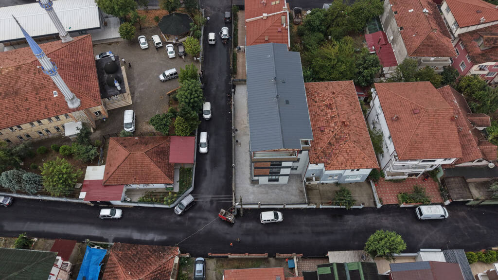 Erenler’de 19 Sokakta Altyapı ve Asfalt Çalışması Tamamlandı