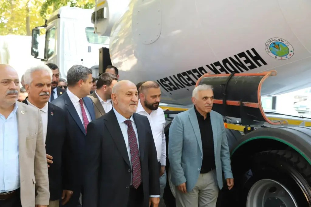 HENDEK BELEDİYESİ ARAÇ FİLOSUNU GÜÇLENDİRMEYE DEVAM EDİYOR