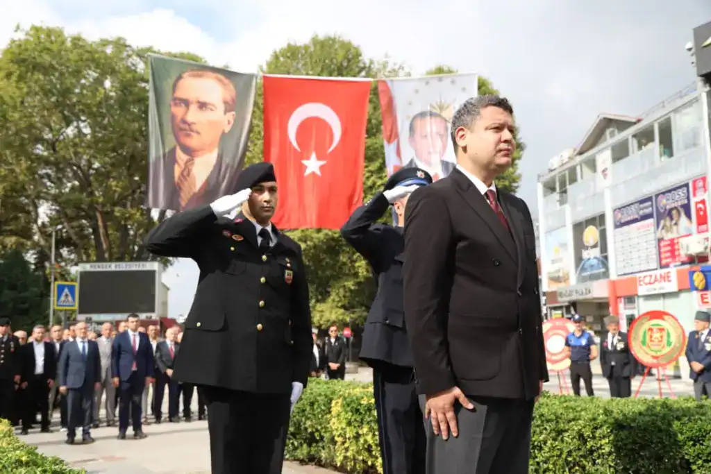 Hendek’te 19 Eylül Gaziler Günü Törenle Kutlandı