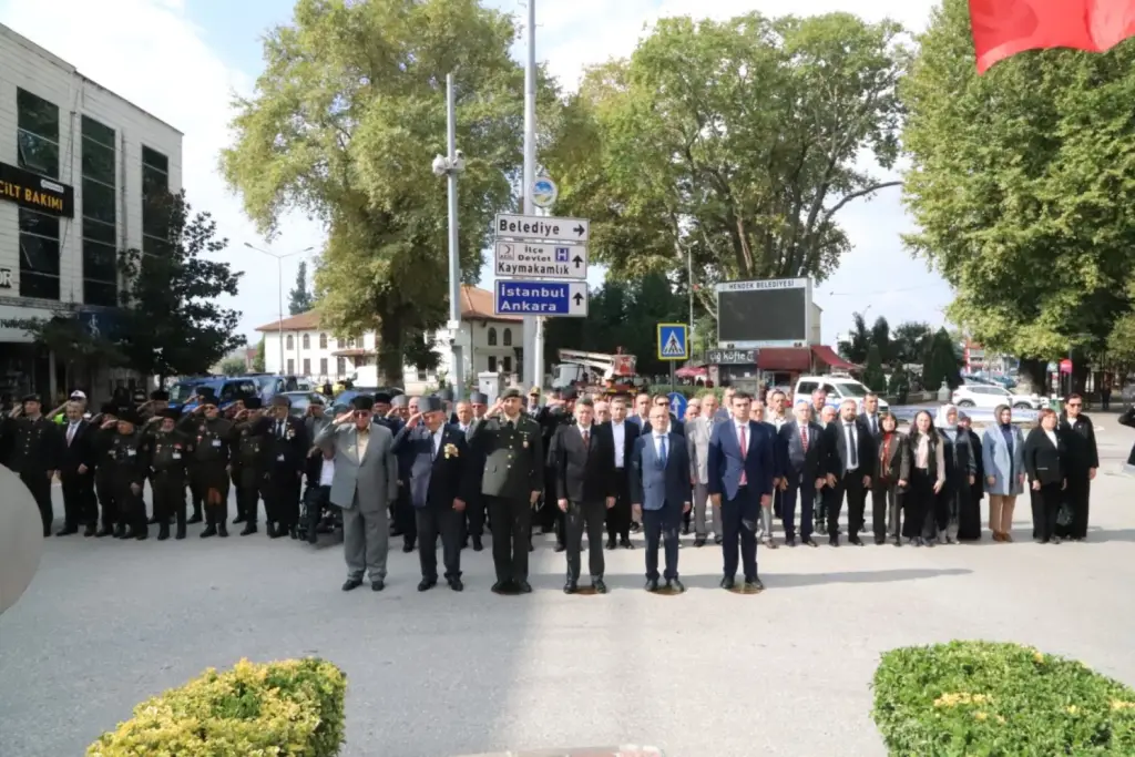 Hendek’te 19 Eylül Gaziler Günü Törenle Kutlandı