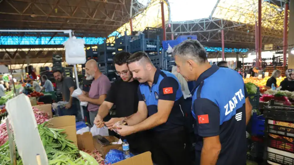 Hendek’te Pazar Yerinde Denetimler Devam Ediyor