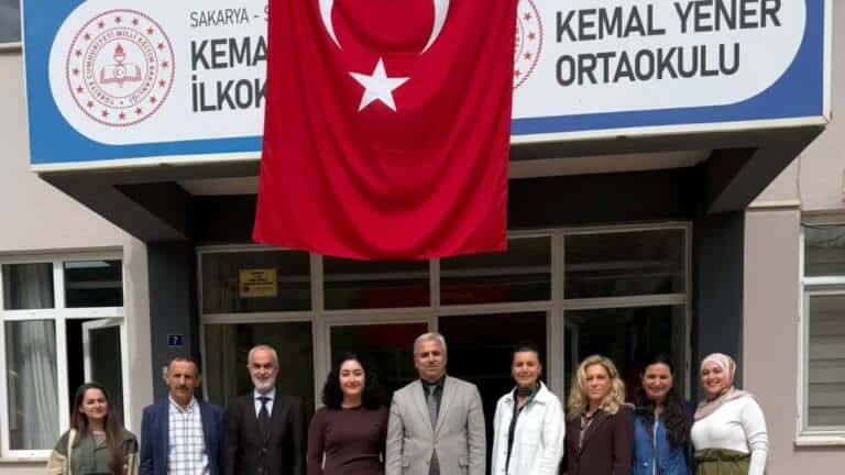 İlçe Millî Eğitim Müdürü Okulları Ziyaret Etti