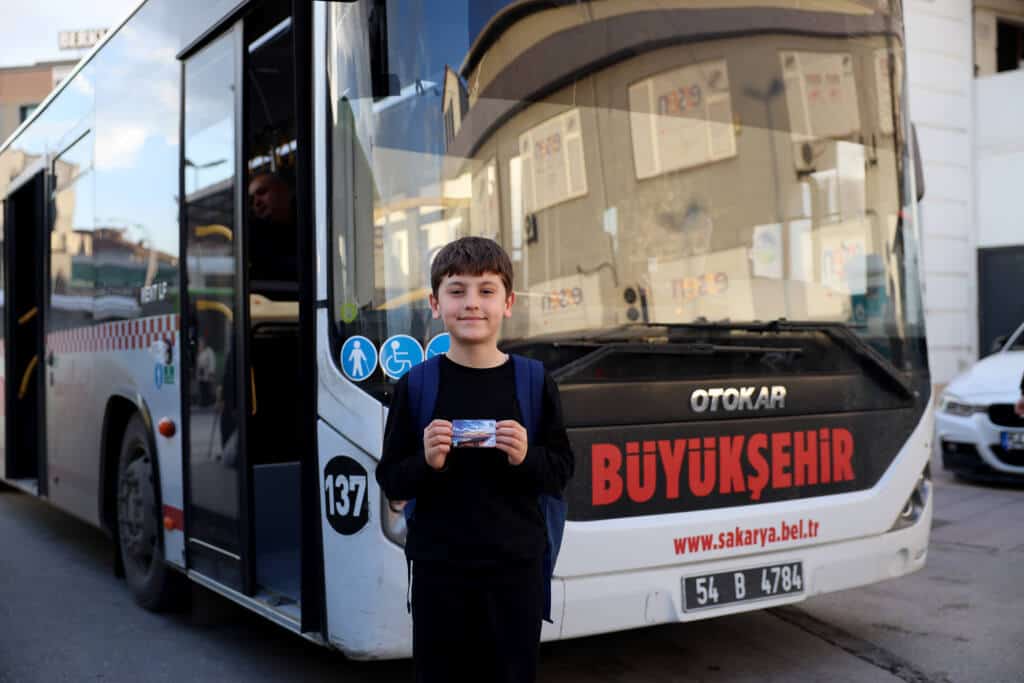 İlk ve Ortaokul Öğrencilerine Ücretsiz Ulaşım Vize Hatırlatması