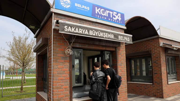 İlk ve Ortaokul Öğrencilerine Ücretsiz Ulaşım Vize Hatırlatması