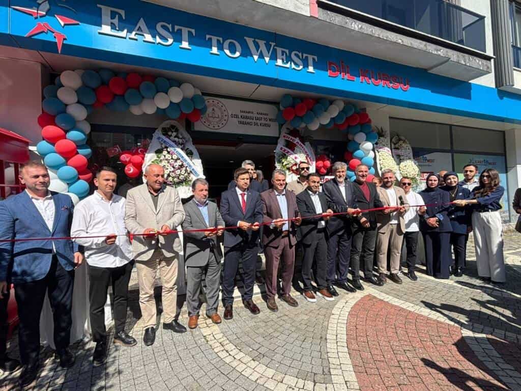 Karasu East to West Yabancı Dil Kursu 1. Yılını Kutladı